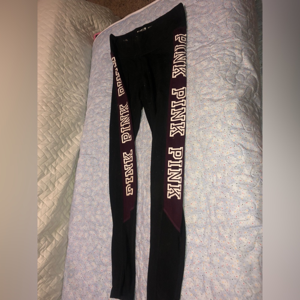 Victoria Secret ultimate Leggings size Small Maroon Black and White
